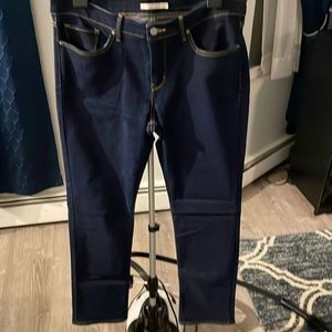 Levi 314 Straight leg jeans